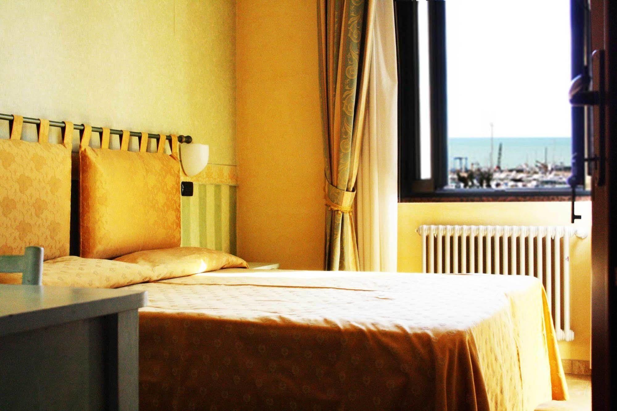 Hotel Beaurivage Senigallia Dış mekan fotoğraf
